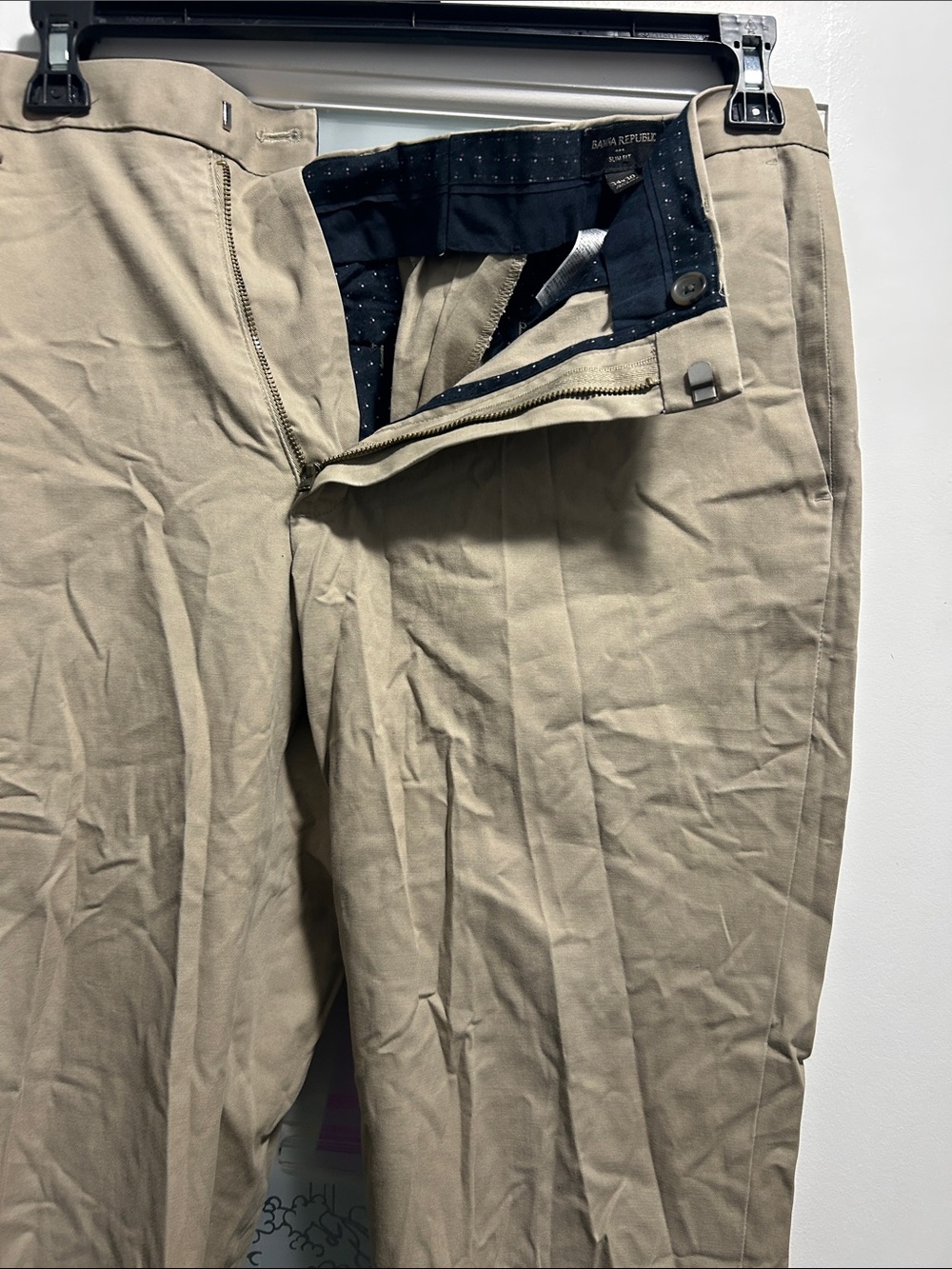 Banana Republic Men’s Khaki/Tan Chino Pants